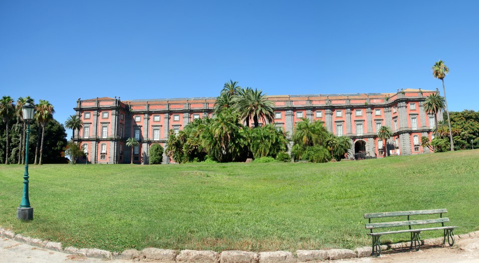 Napoli Gezilecek Yerler Capodimonte Kraliyet Sarayi ve Muzesi